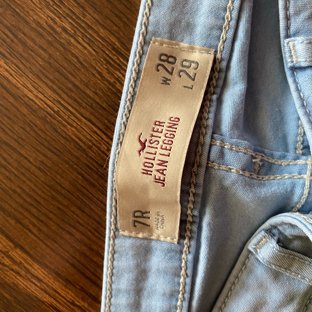 Size 7 27w28l Hollister jean legging